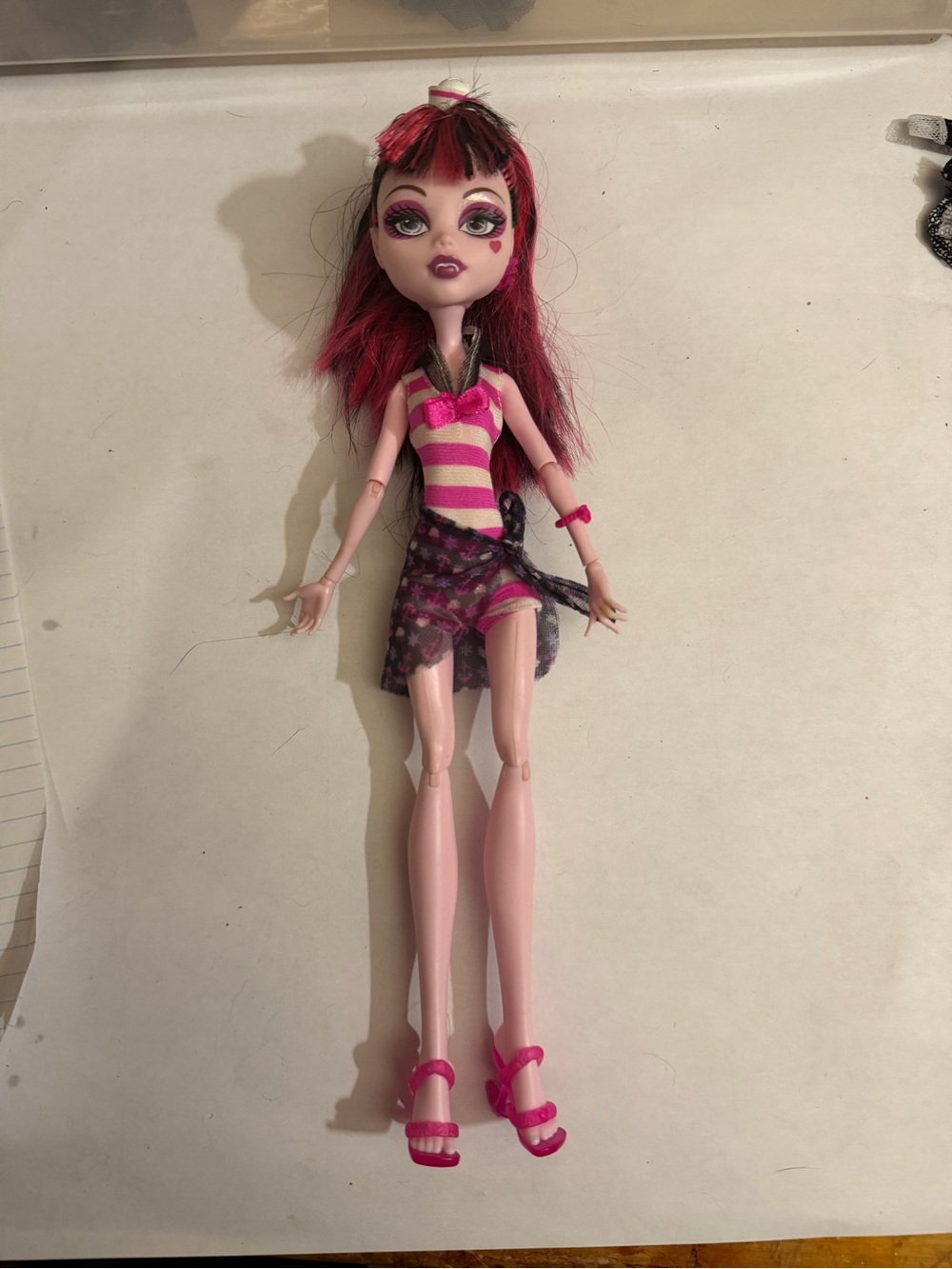 Draculaura skull shores doll